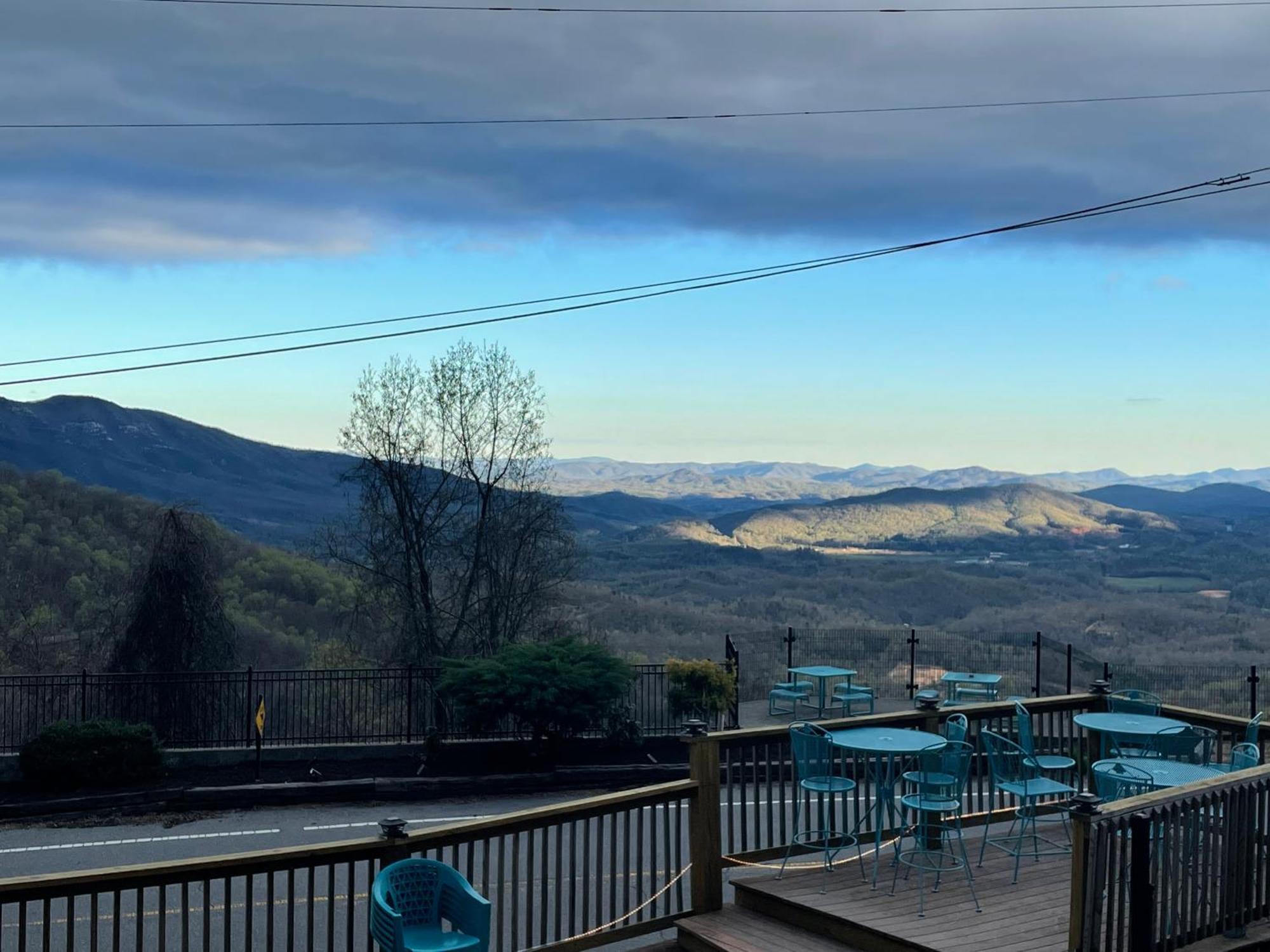 Skyline Village Inn Spruce Pine エクステリア 写真