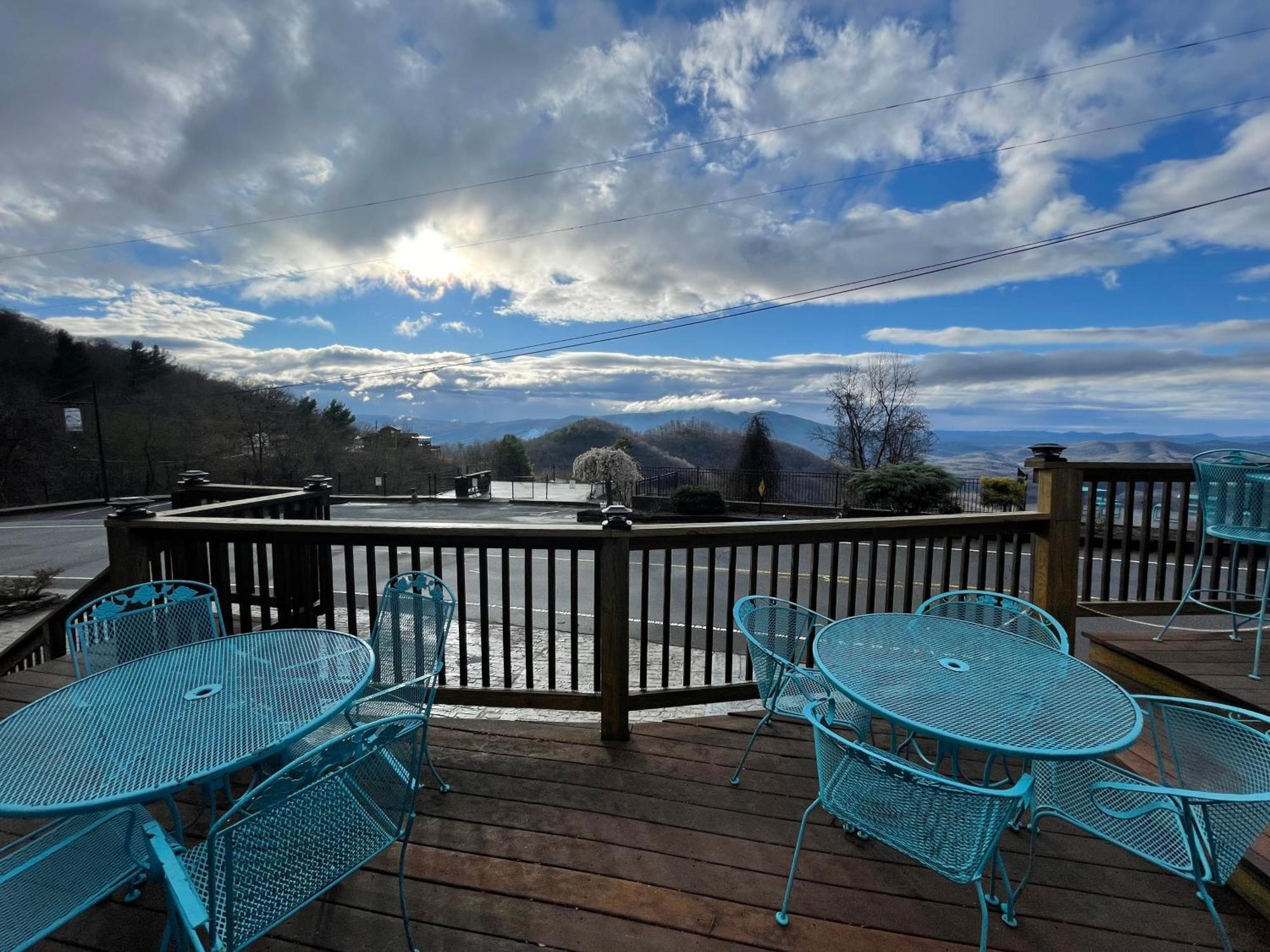 Skyline Village Inn Spruce Pine エクステリア 写真