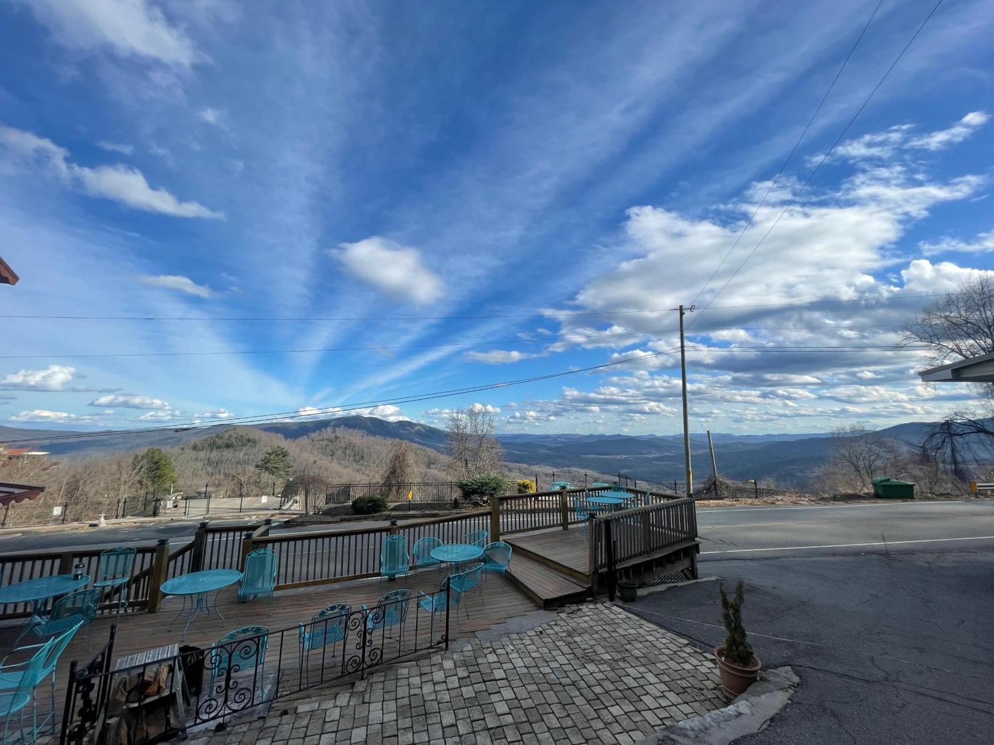 Skyline Village Inn Spruce Pine エクステリア 写真