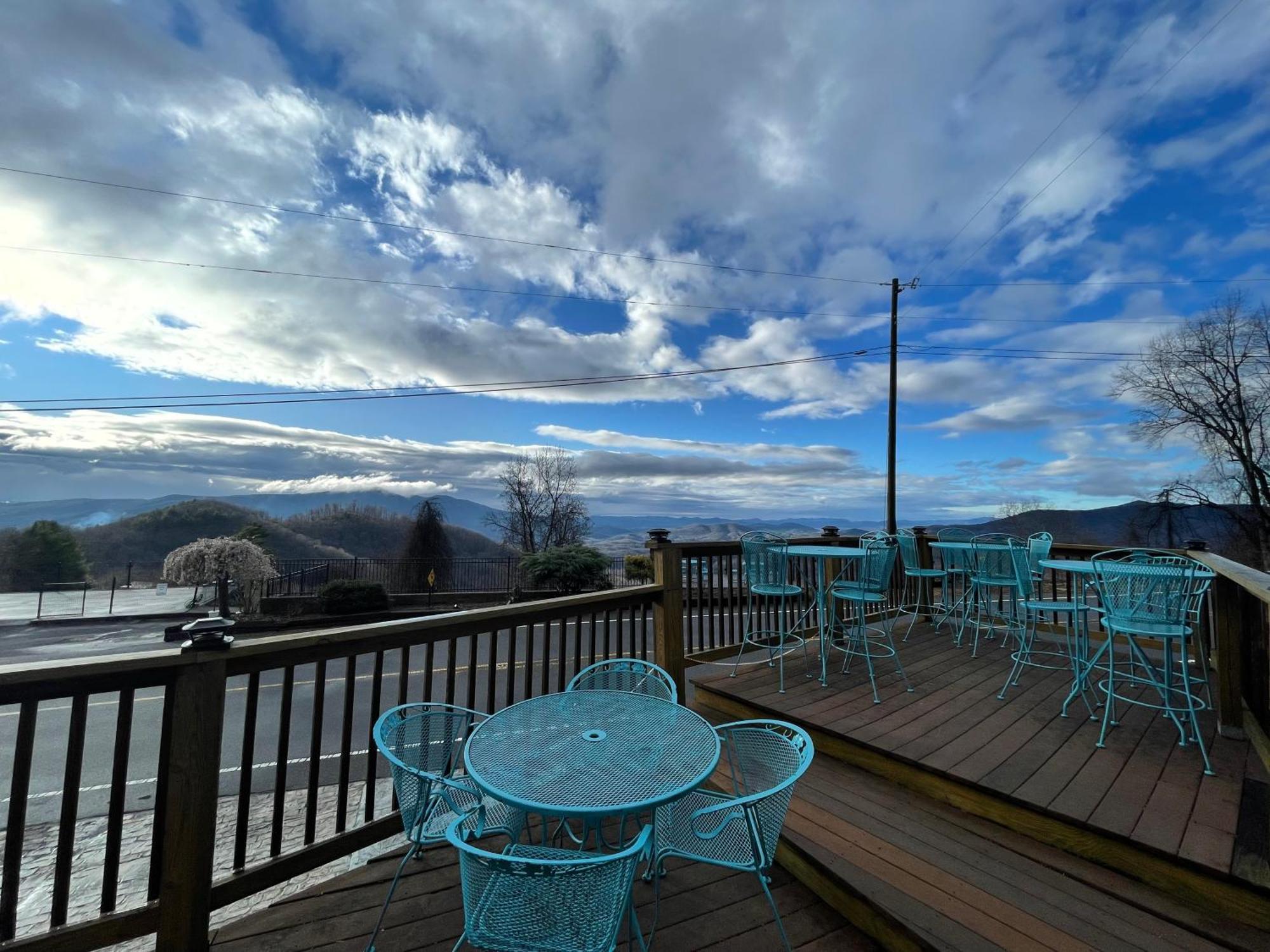Skyline Village Inn Spruce Pine エクステリア 写真