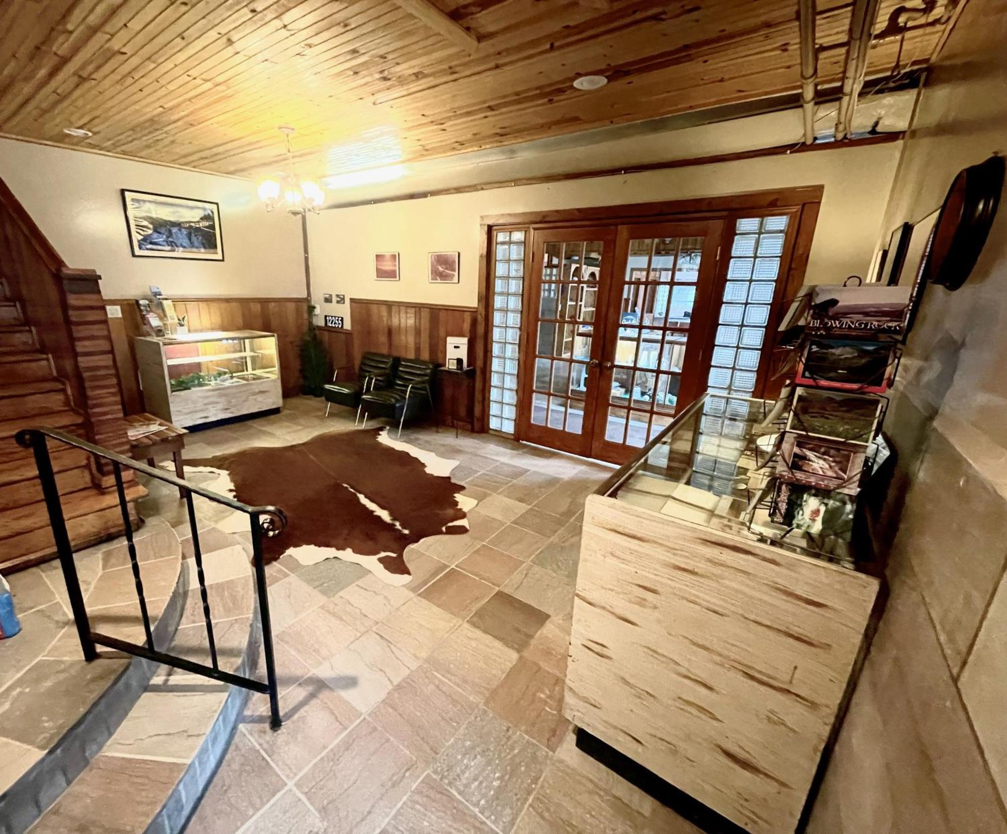 Skyline Village Inn Spruce Pine エクステリア 写真