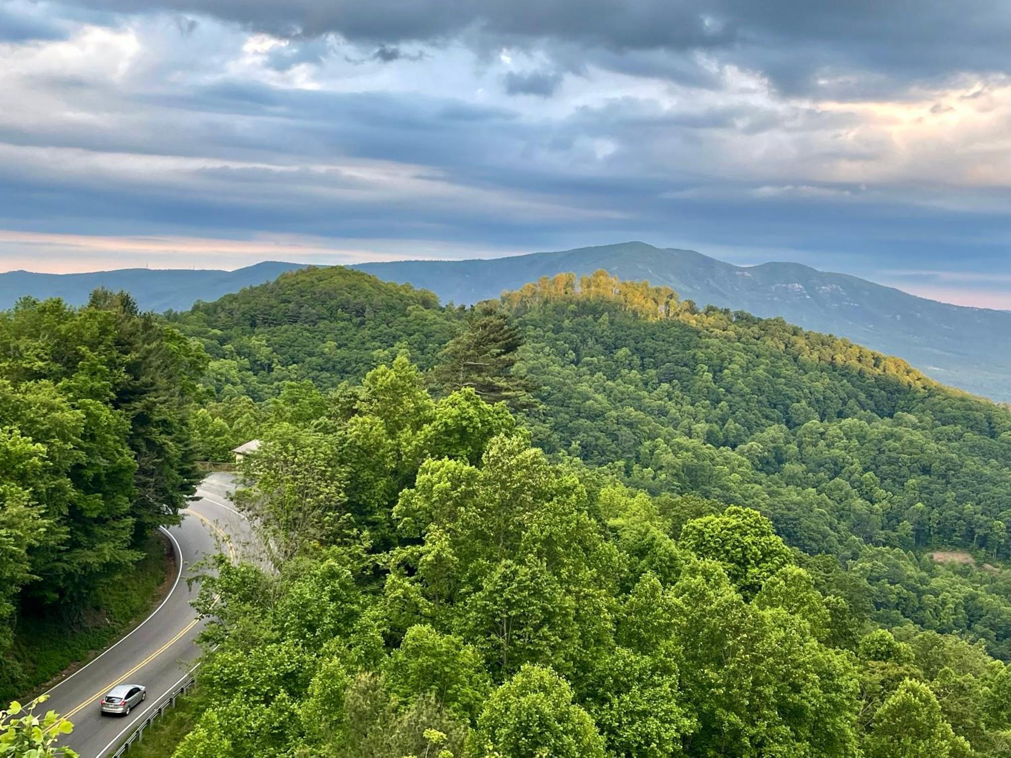 Skyline Village Inn Spruce Pine エクステリア 写真