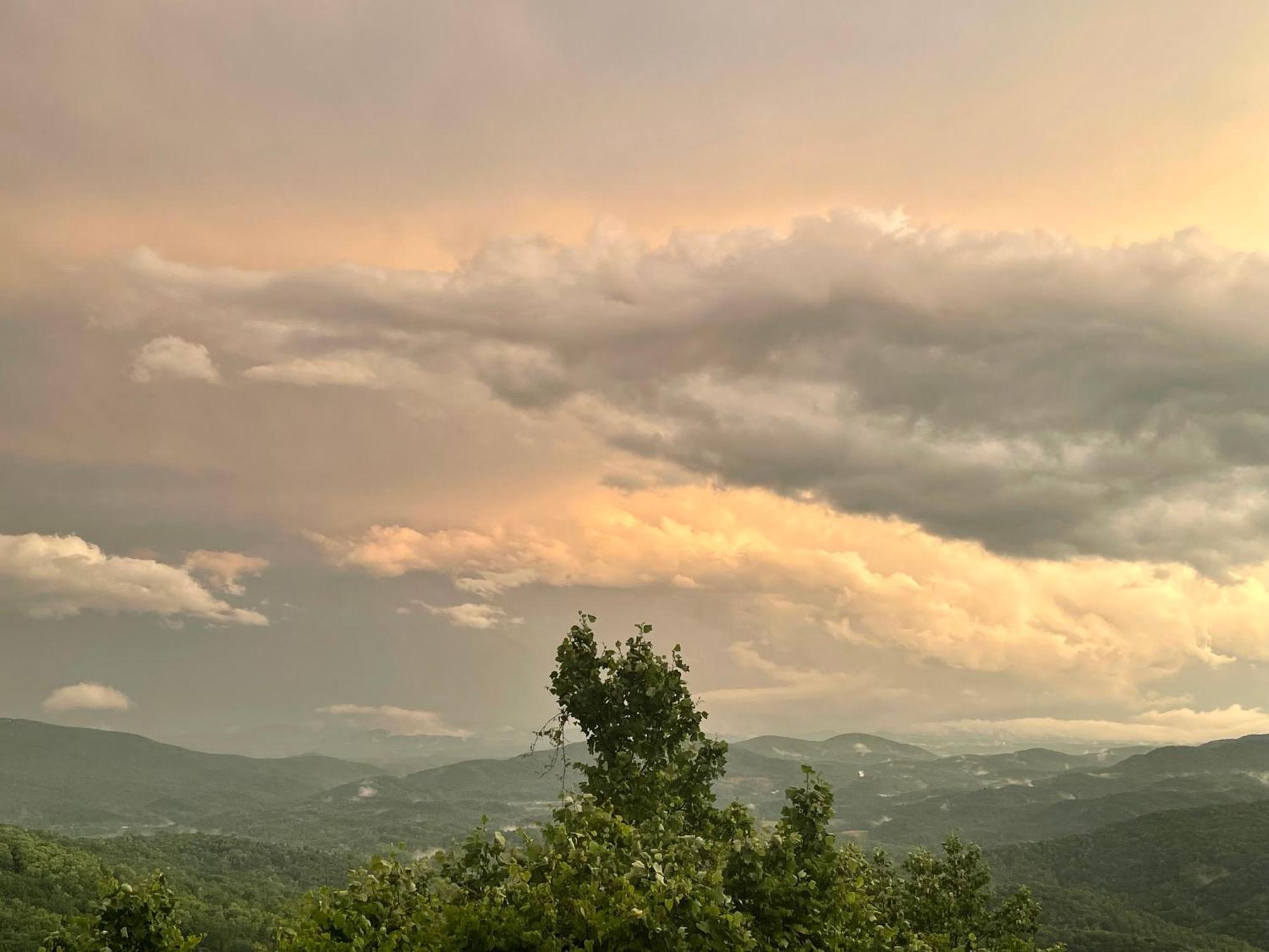 Skyline Village Inn Spruce Pine エクステリア 写真