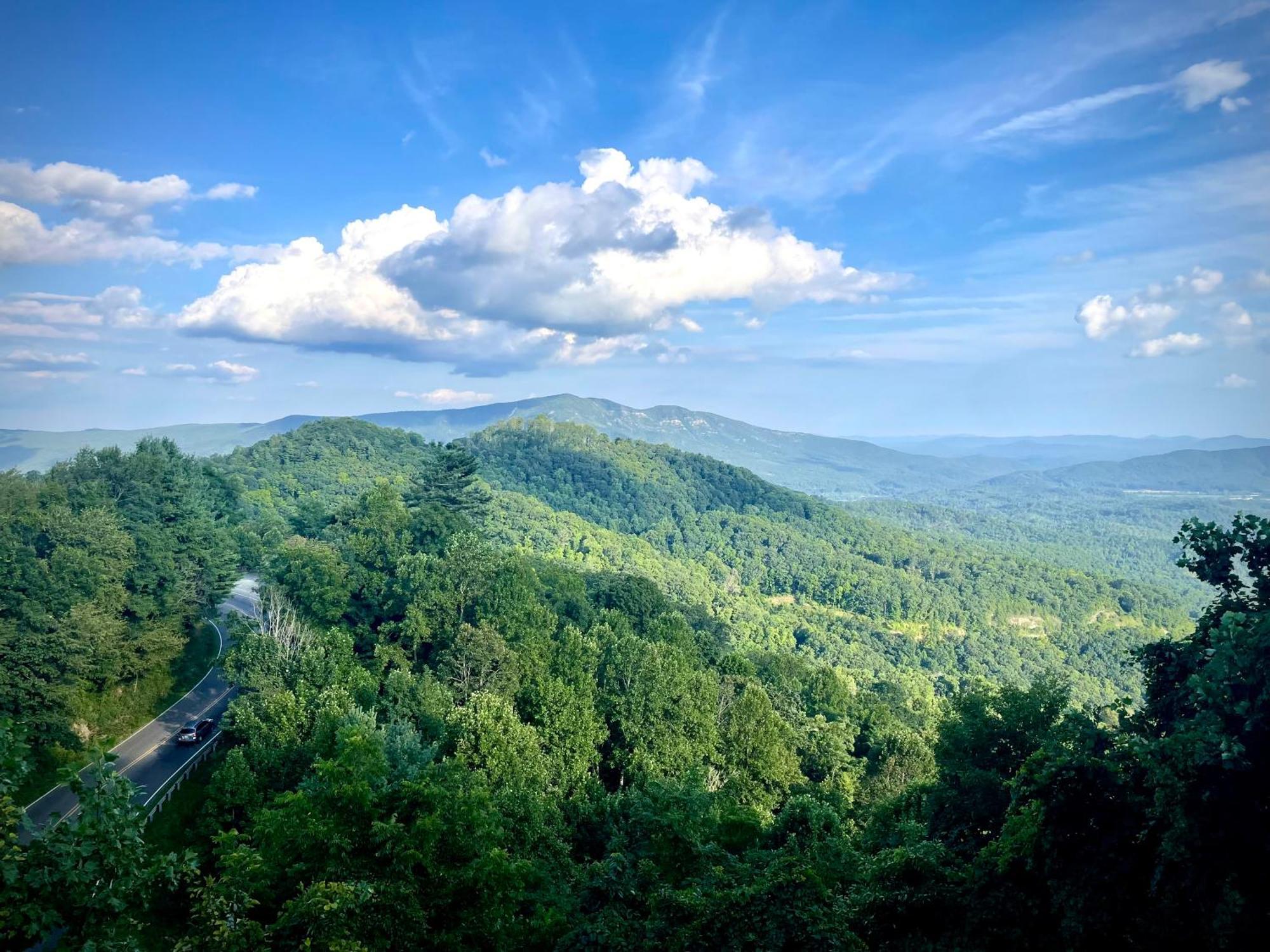 Skyline Village Inn Spruce Pine エクステリア 写真