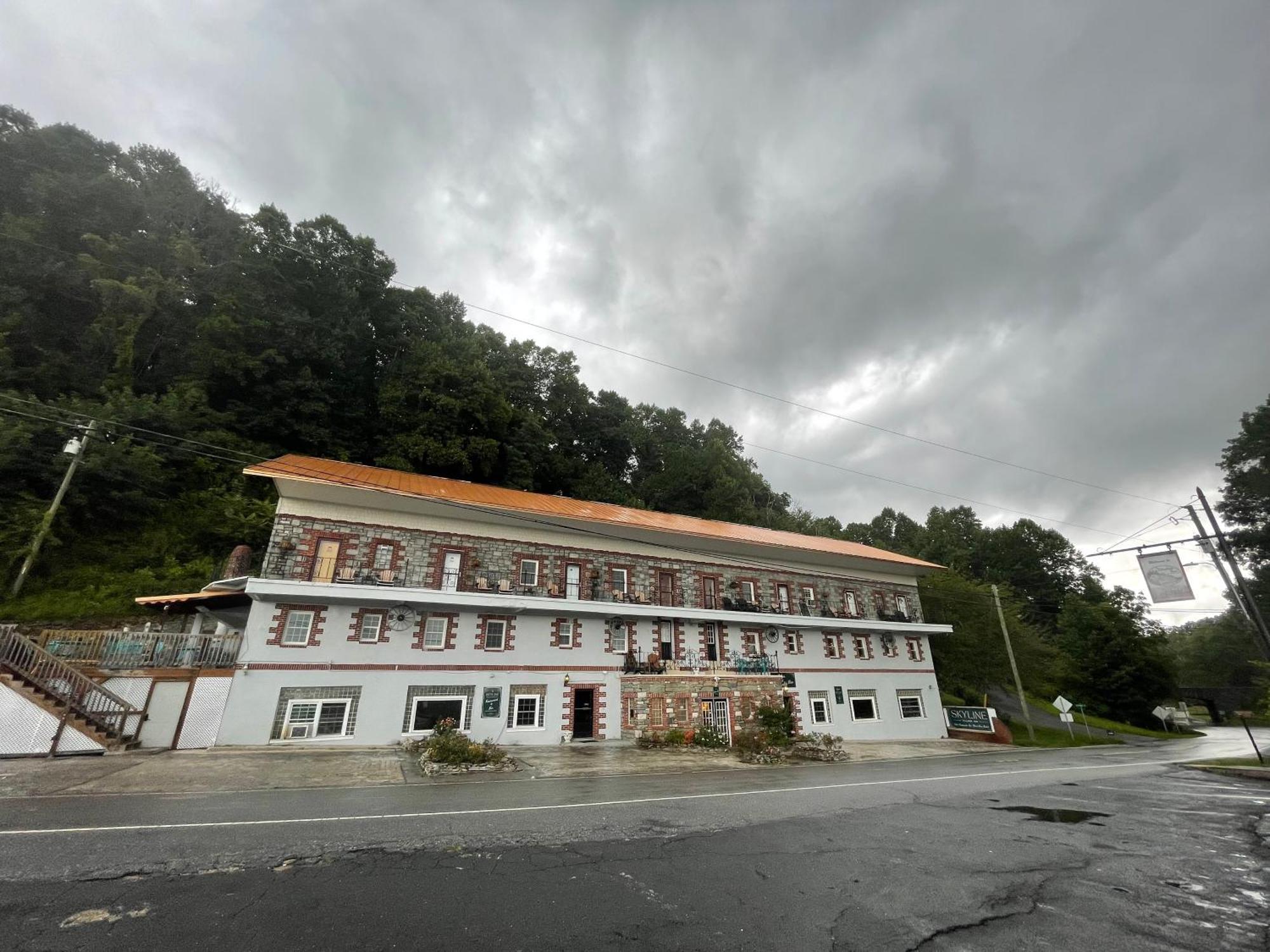 Skyline Village Inn Spruce Pine エクステリア 写真